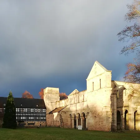 Fewo An Der Klosterruine Paulinzella Mit Kostenfreien Parkplatz Und Wlan Esterno foto