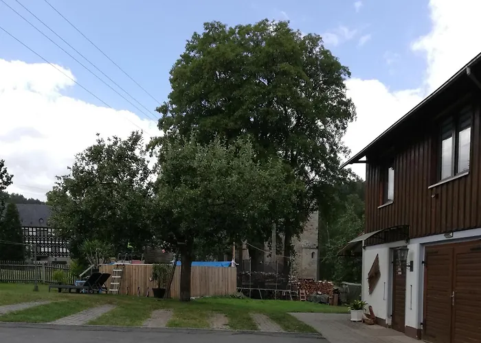 Fewo An Der Klosterruine Paulinzella Mit Kostenfreien Parkplatz Und Wlan